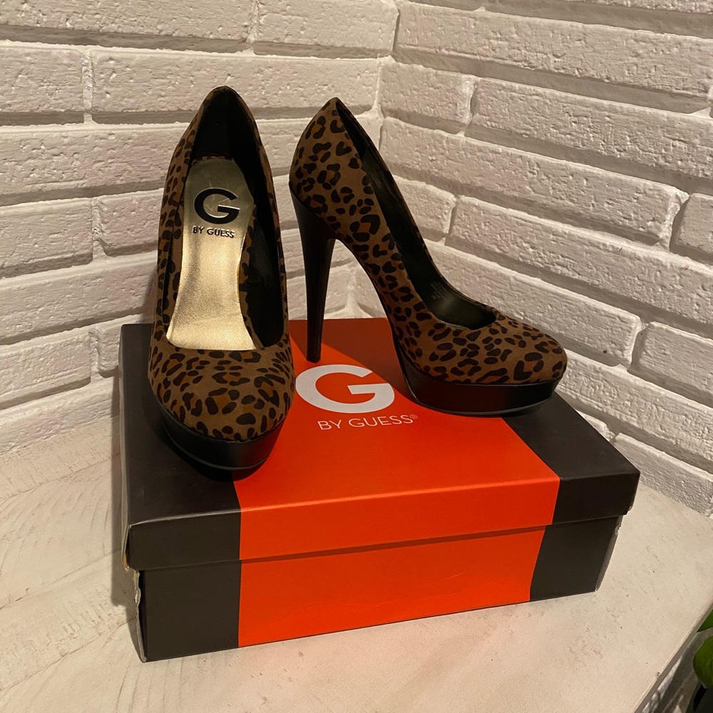 Almost new, 3” heels, cute leopard print, Guess pumps Sz 5.5 box unavailable